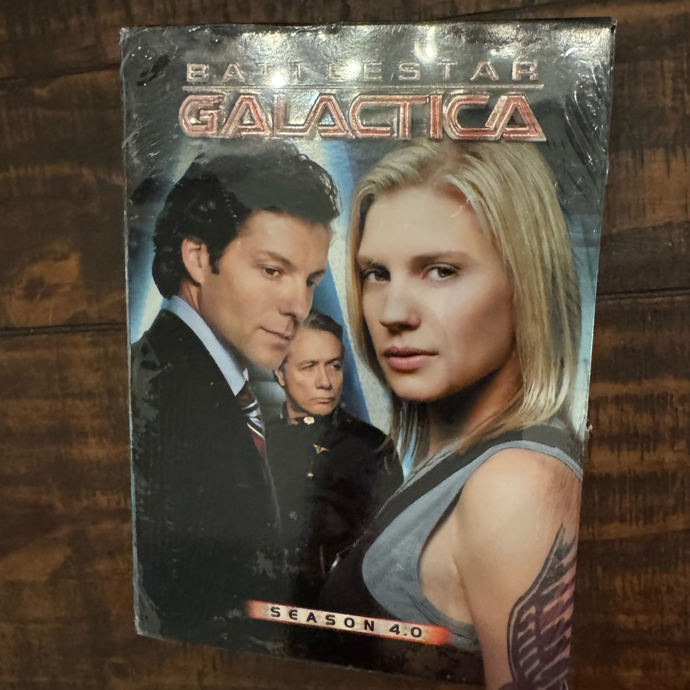 Battlestar Galactica  Season Four 4.0  Four DVD Set  NEW